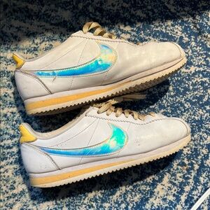 Nike White and Iridescent Blue Sneakers